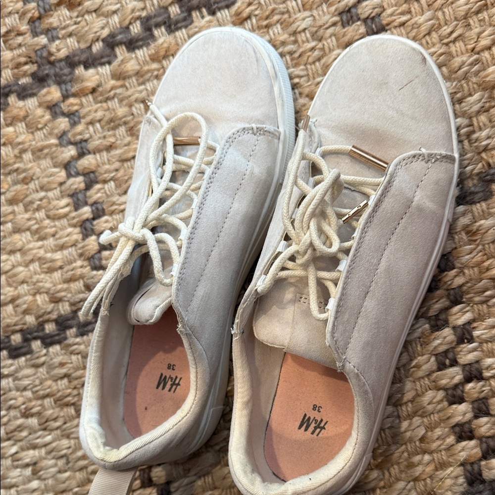 H&M Women's Off-White Sneakers